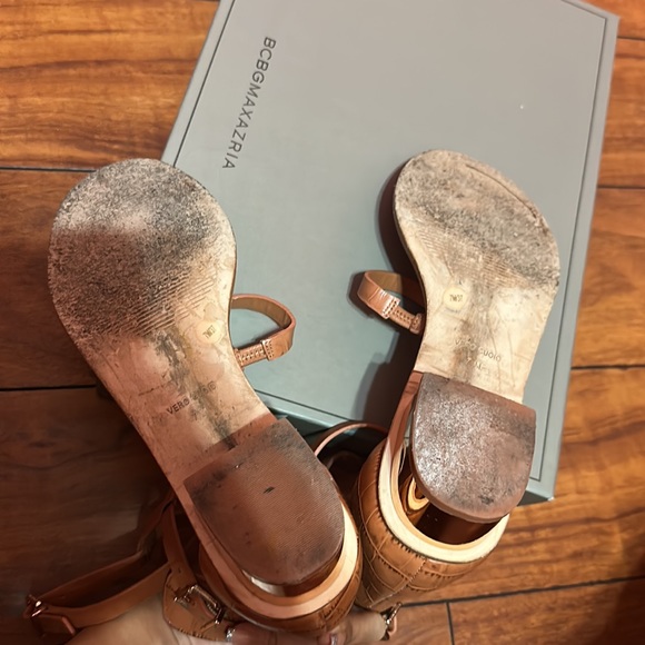 BCBGMAXAZRIA MA-Cross Gladiator Heeled Sandals - Picture 6 of 7